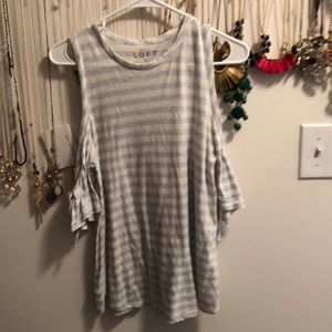 Stripped open shoulder shirt